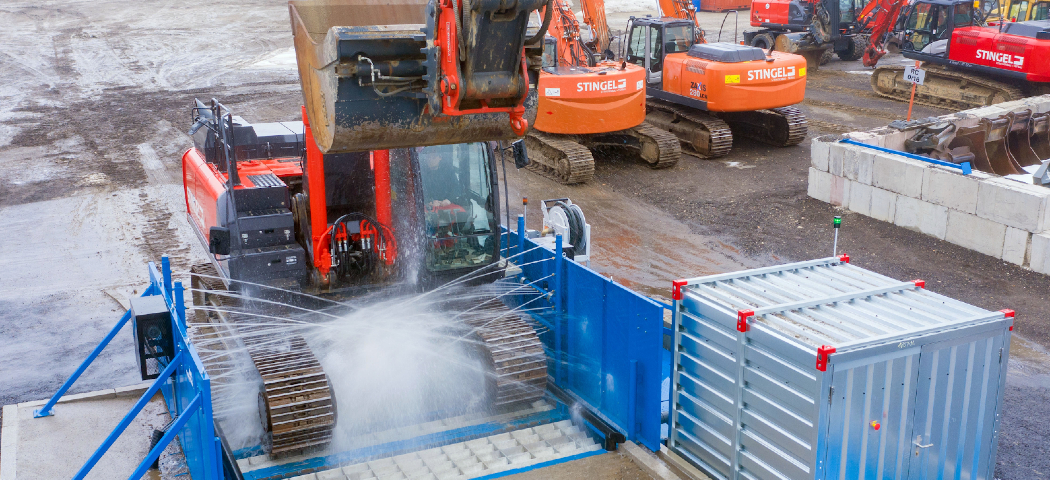 Demucking – Clean Your Wheeled & Tracked Vehicles